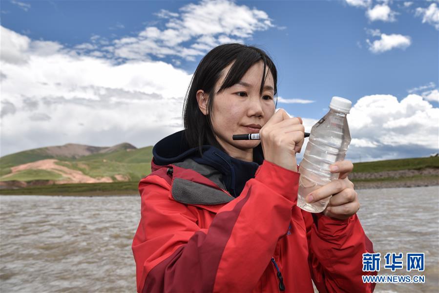 （熱點(diǎn)鮮報(bào)&middot;圖文互動(dòng)）（3）科學(xué)也能很浪漫&mdash;&mdash;看&ldquo;女漢子&rdquo;如何在青藏高原做科考