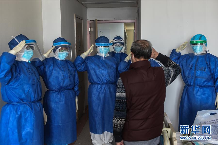 （抗疫一線醫(yī)務(wù)人員英雄群體&middot;圖文互動）（8）人民軍醫(yī)的赤誠守望&mdash;&mdash;軍隊支援湖北醫(yī)療隊抗擊新冠肺炎疫情記事