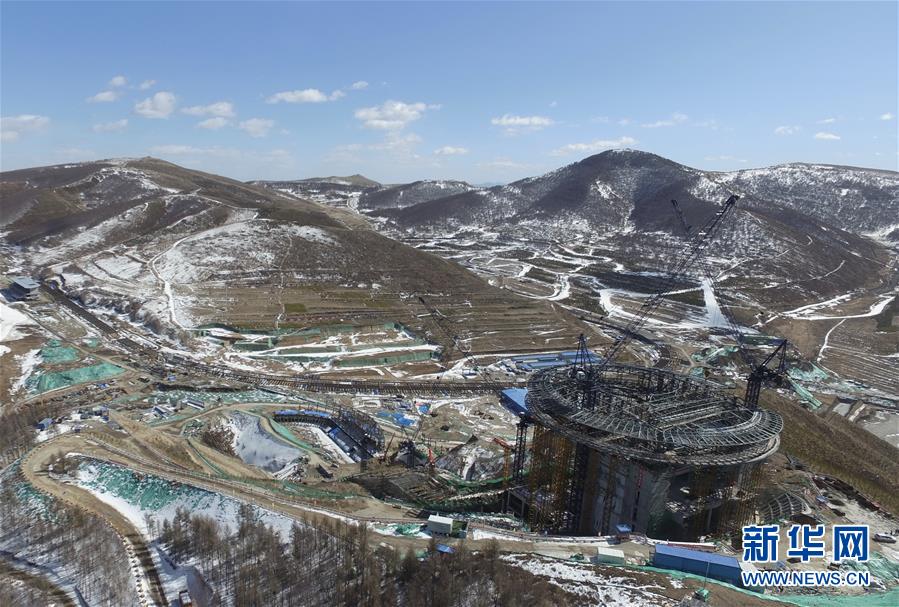 （新華全媒頭條&middot;圖文互動(dòng)）（3）北京初展&ldquo;雙奧&rdquo;之城英姿&mdash;&mdash;寫在北京冬奧會(huì)開幕倒計(jì)時(shí)500天之際