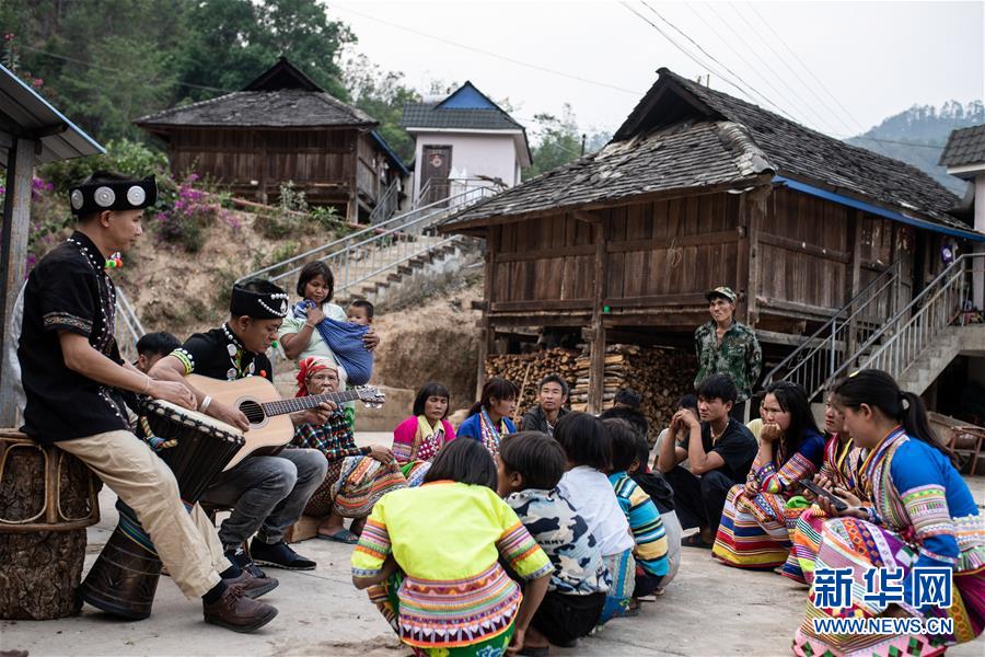 (新華全媒頭條·決戰(zhàn)決勝脫貧攻堅(jiān)·督戰(zhàn)未摘帽貧困縣·圖文互動)(4)脫貧的歌聲——云南直過民族和人口較少民族共入新時代