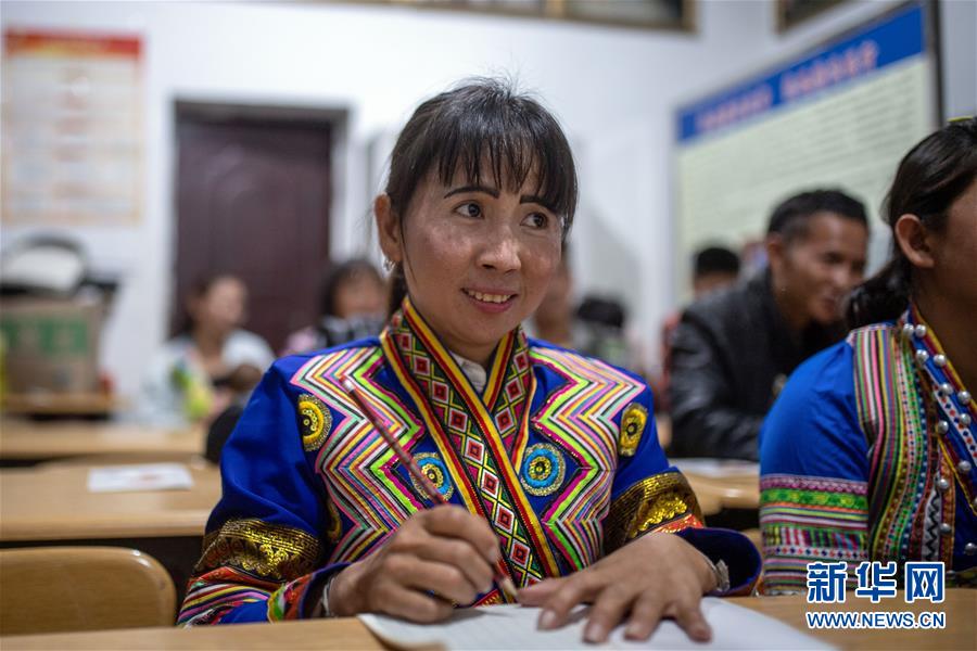 (新華全媒頭條·決戰(zhàn)決勝脫貧攻堅(jiān)·督戰(zhàn)未摘帽貧困縣·圖文互動)(8)脫貧的歌聲——云南直過民族和人口較少民族共入新時代