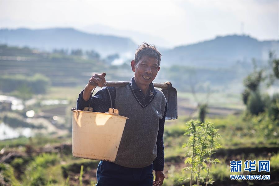 (新華全媒頭條·決戰(zhàn)決勝脫貧攻堅(jiān)·督戰(zhàn)未摘帽貧困縣·圖文互動)(11)脫貧的歌聲——云南直過民族和人口較少民族共入新時代