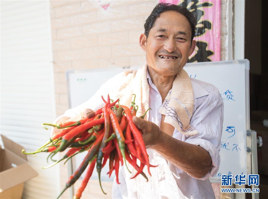（新華全媒頭條&middot;走向我們的小康生活&middot;圖文互動(dòng)）（7）特殊之年，荊楚大地書(shū)寫(xiě)不平凡的答卷