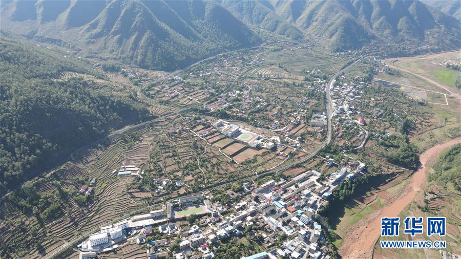 （坐著高鐵看中國(guó)&middot;圖文互動(dòng)）（4）走成昆，感受闖過(guò)禁區(qū)的光影記錄