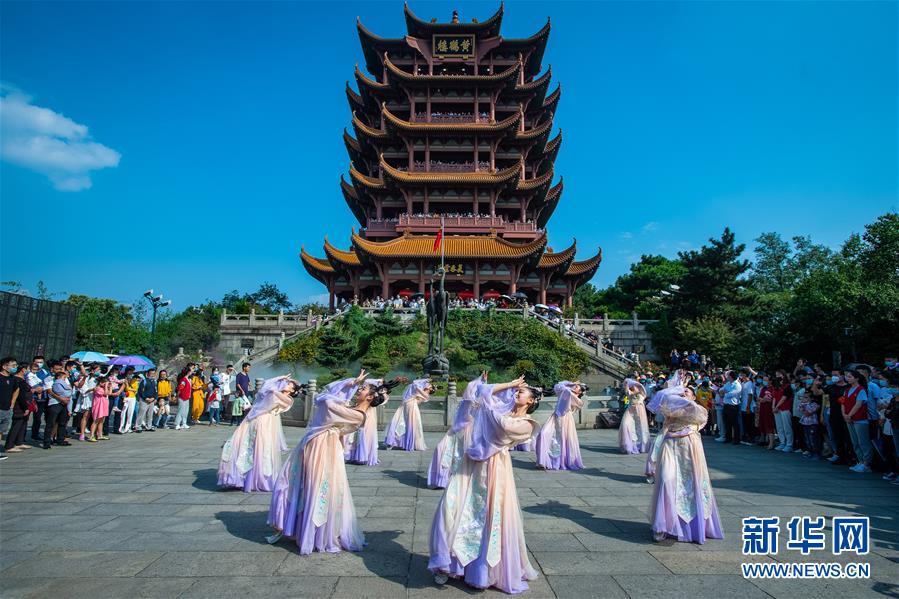 （新華全媒頭條&middot;圖文互動）（1）大美中國看活力&mdash;&mdash;來自國慶黃金周的一線觀察