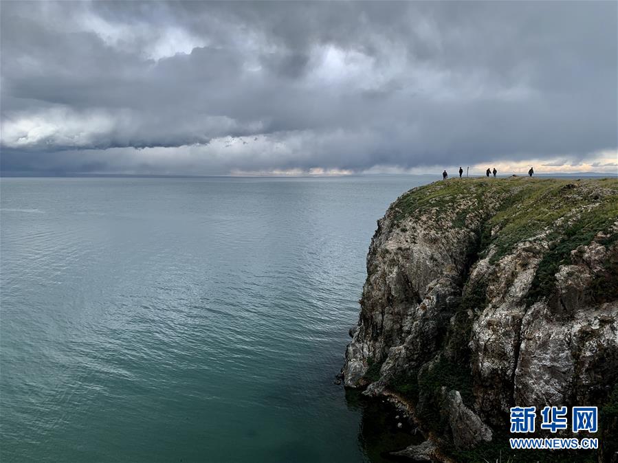 （新華全媒頭條&middot;圖文互動(dòng)）（3）大湖見(jiàn)證 &mdash;&mdash;持續(xù)保護(hù)讓青海湖生態(tài)華麗&ldquo;蝶變&rdquo;