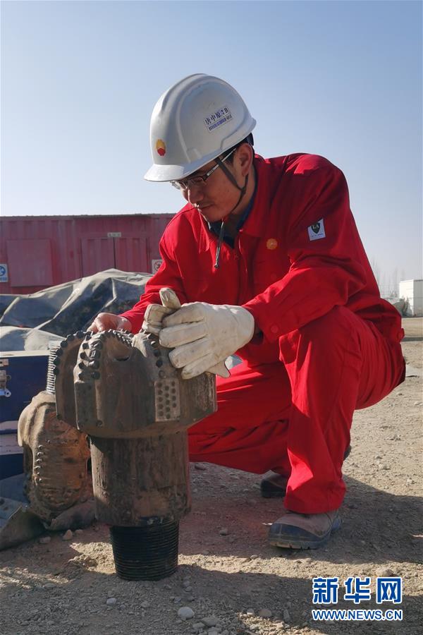 （青春的夢想 青春的奮斗&middot;圖文互動）（3）年輕，就要無悔擔當&mdash;&mdash;青春在奉獻中閃光