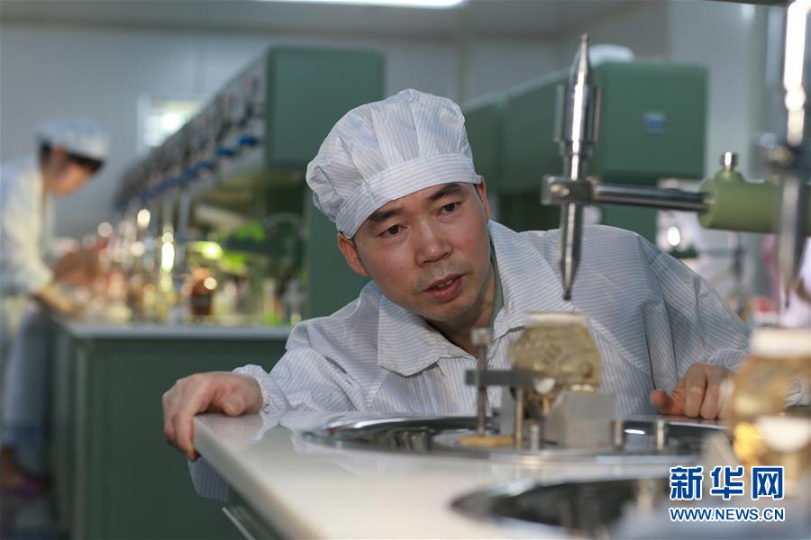 （在習(xí)近平強軍思想指引下&middot;我們在戰(zhàn)位報告&middot;圖文互動）（5）向著未來戰(zhàn)場沖鋒&mdash;&mdash;國防科技大學(xué)科研創(chuàng)新記事