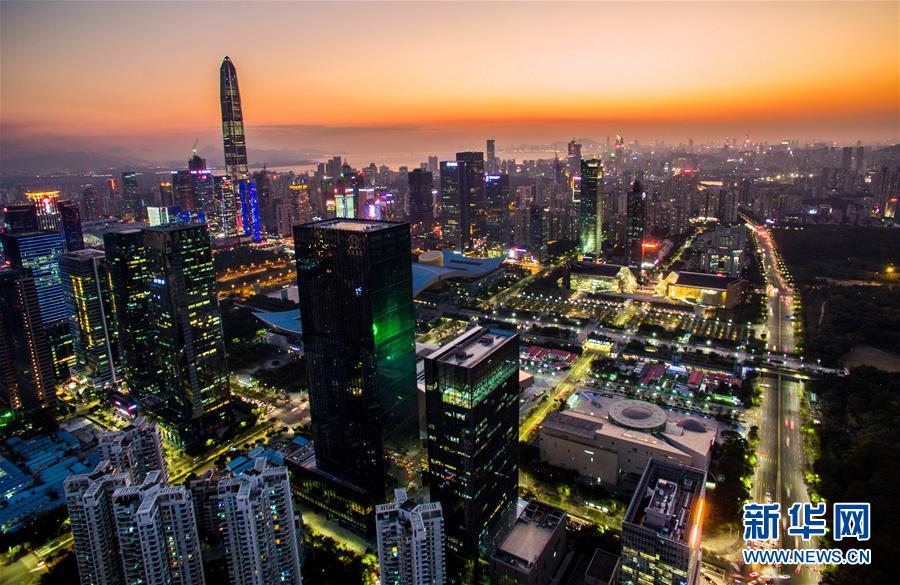 （新華全媒頭條&middot;圖文互動）（9）中國道路越走越寬廣&mdash;&mdash;社會主義中國實(shí)踐啟示錄