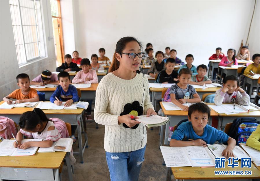 （新華全媒頭條&middot;圖文互動）（12）凝心鑄師魂　立德育新人&mdash;&mdash;以習(xí)近平同志為核心的黨中央關(guān)心教師隊伍建設(shè)紀(jì)實