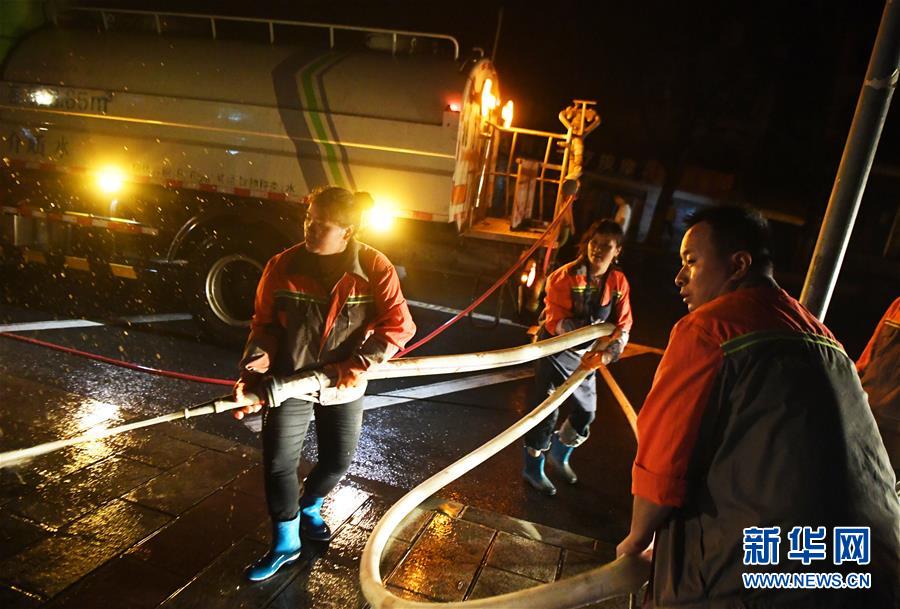 （在習(xí)近平新時代中國特色社會主義思想指引下&mdash;&mdash;新時代新作為新篇章&middot;習(xí)近平總書記關(guān)切事&middot;圖文互動）（3）戰(zhàn)洪魔　保安全&mdash;&mdash;近期防汛救災(zāi)熱點(diǎn)觀察