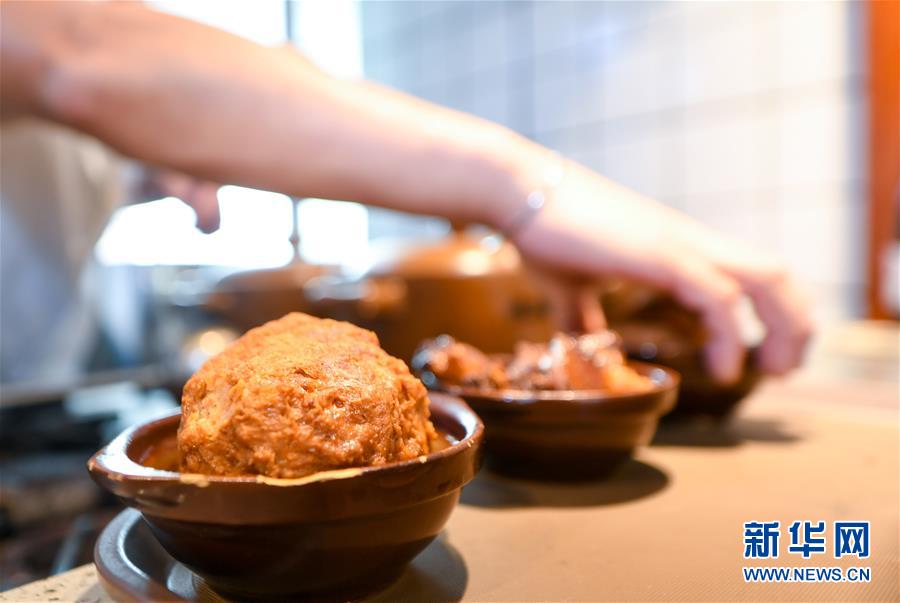 （在習(xí)近平新時(shí)代中國特色社會(huì)主義思想指引下&mdash;&mdash;新時(shí)代新作為新篇章&middot;習(xí)近平總書記關(guān)切事&middot;圖文互動(dòng)）（7）珍惜盤中餐，狠剎浪費(fèi)風(fēng)&mdash;&mdash;各地積極行動(dòng)堅(jiān)決制止餐飲浪費(fèi)