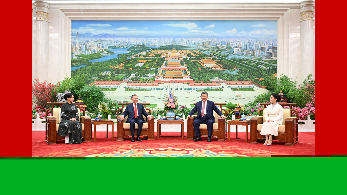 習(xí)近平夫婦同蘇林夫婦親切話別