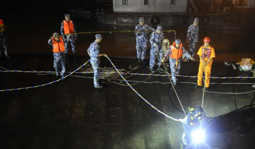 &ldquo;東方之星&rdquo;客輪救援：不分晝夜，不拋棄不放棄