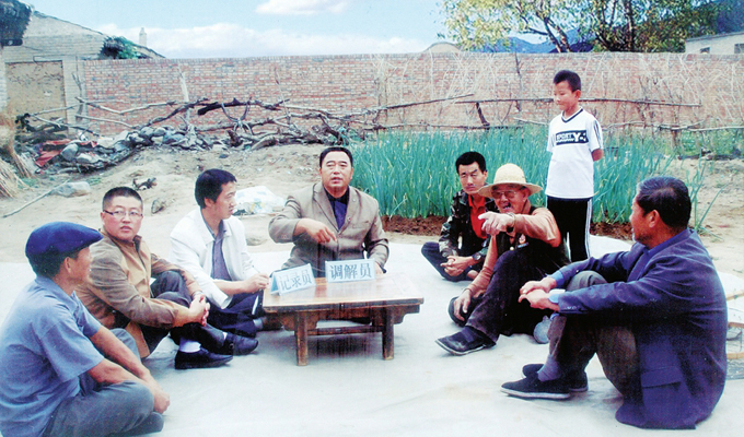 調(diào)解&ldquo;家長里短，雞毛蒜皮&rdquo;的小事情是李培斌從事的大事業(yè)