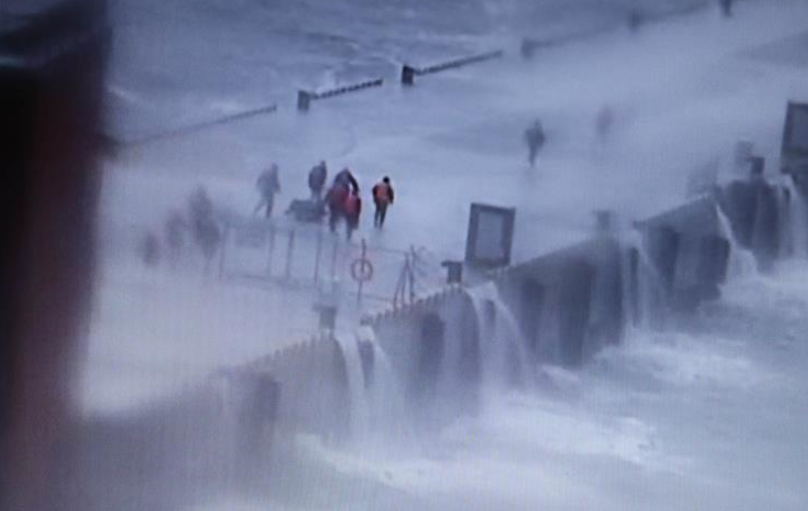 追記為保護(hù)國家某重點(diǎn)試驗(yàn)平臺(tái)壯烈犧牲的3位勇士黃群、宋月才、姜開斌