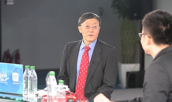 張立群：化解經(jīng)濟下行壓力 須抓好擴大內(nèi)需關(guān)鍵點