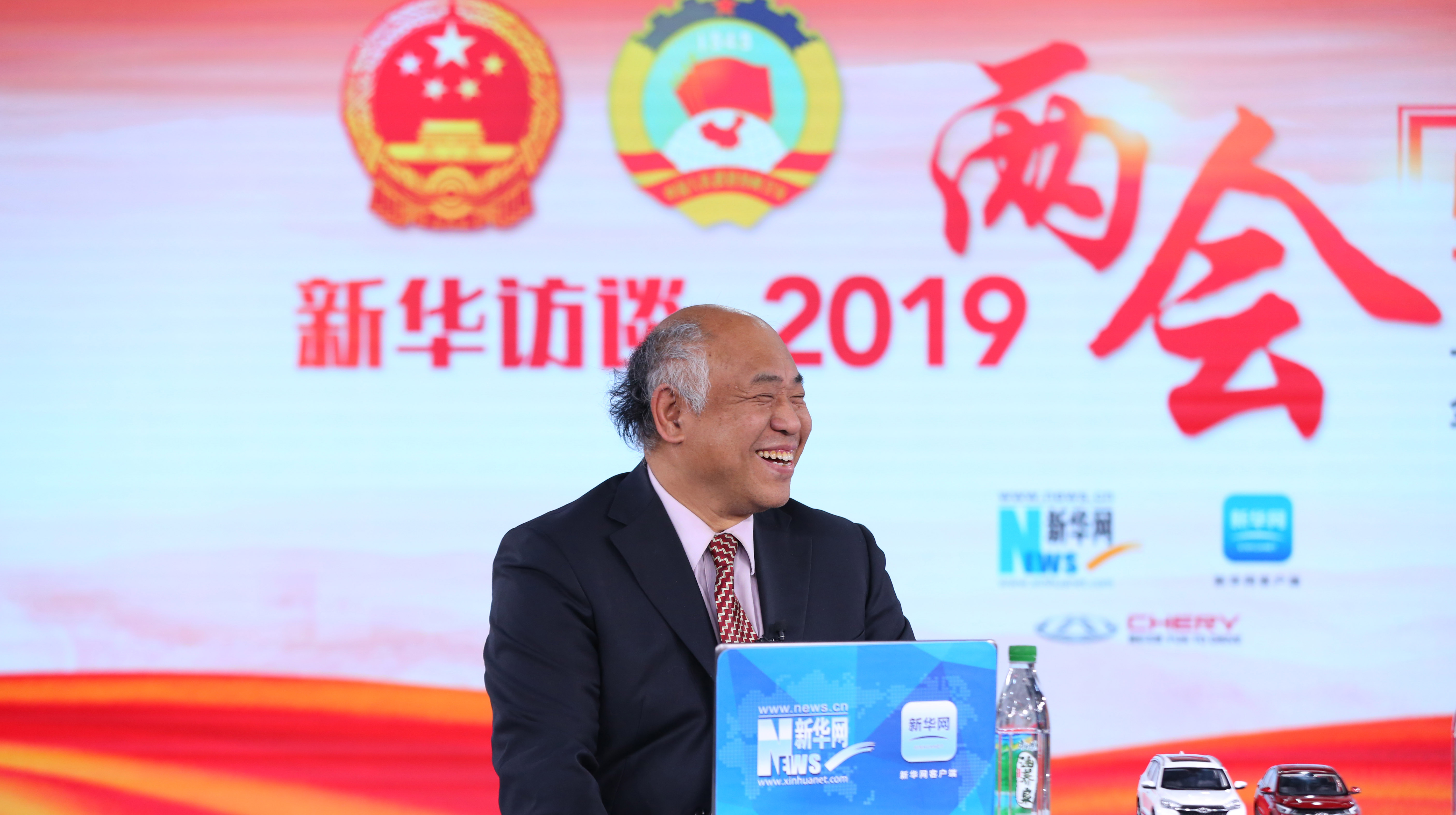 楊宜勇：宏觀調(diào)控首次將就業(yè)與財政、貨幣政策工具并列