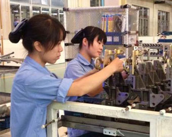 見(jiàn)過(guò)發(fā)動(dòng)機(jī)是如何裝配的嗎？