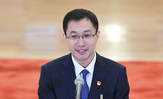 孟祥飛代表接受采訪(fǎng)