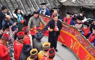 新起點，書寫新時代的新答卷&mdash;&mdash;從2018年全國兩會看決勝全面建成小康社會