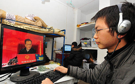 2010年網(wǎng)友關(guān)注溫家寶總理接受中國(guó)政府網(wǎng)、新華網(wǎng)聯(lián)合專訪