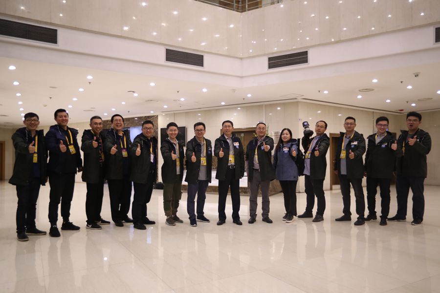 新華網(wǎng)國慶前方報道團隊，出發(fā)啦！