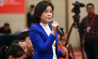 中央電視臺、中國國際電視臺記者提問