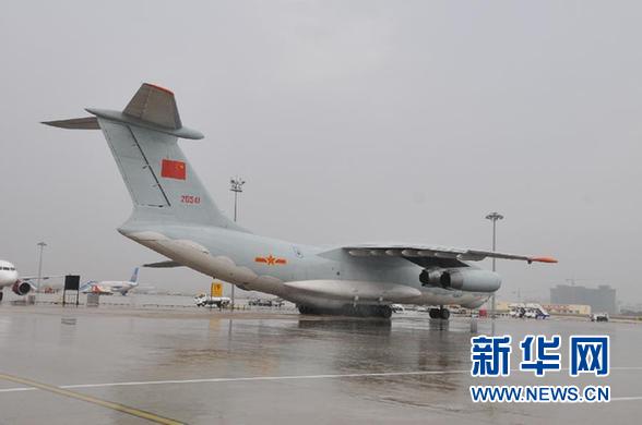 （搜尋馬航370航班&middot;圖文互動）（5）中國空軍3架運輸機抵達馬來西亞 將展開海外搜救行動 