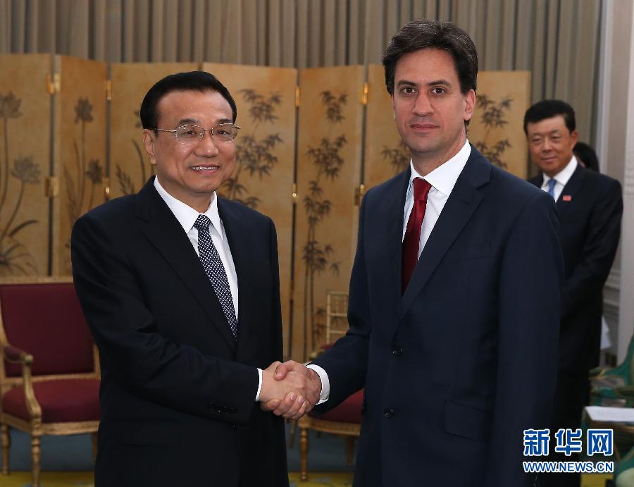 6月18日，國務(wù)院總理李克強在倫敦會見英國工黨領(lǐng)袖埃德&middot;米利班德。新華社記者 龐興雷 攝 