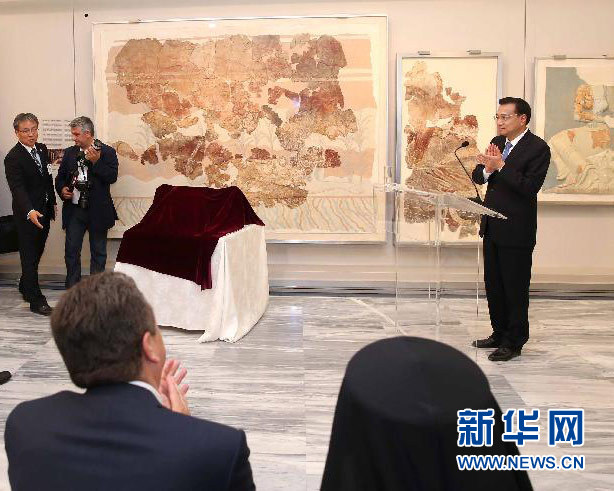 6月21日，國務院總理李克強與希臘總理薩馬拉斯共同出席希臘伊拉克利翁博物館新館開館儀式并發(fā)表講話。 新華社記者 龐興雷 攝 