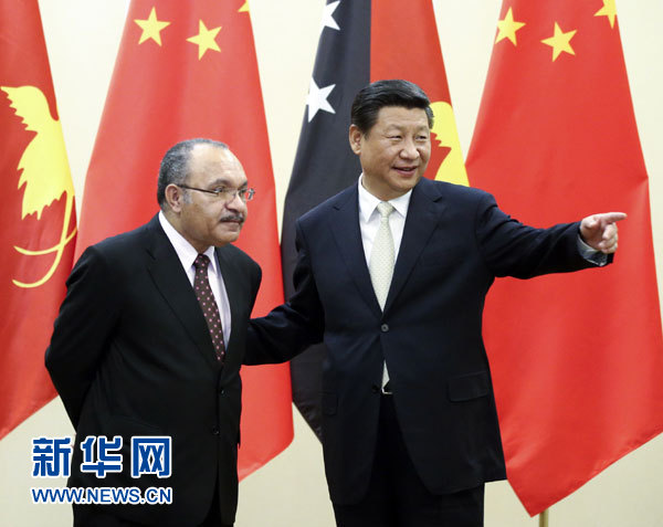 11月22日，中國國家主席習(xí)近平在斐濟(jì)楠迪會(huì)見巴布亞新幾內(nèi)亞總理奧尼爾。 新華社記者姚大偉攝 
