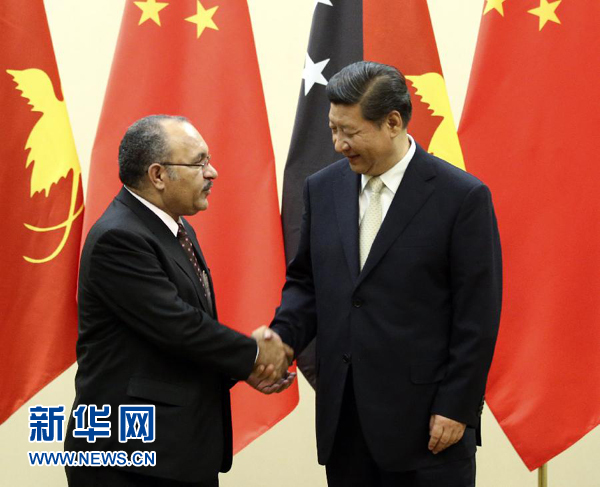 11月22日，國家主席習(xí)近平在斐濟(jì)楠迪會(huì)見巴布亞新幾內(nèi)亞總理奧尼爾。 新華社記者姚大偉攝 