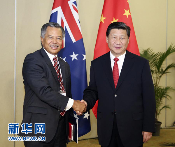 11月22日，國家主席習(xí)近平在斐濟(jì)楠迪會(huì)見庫克群島總理普納。新華社記者丁林?jǐn)z 
