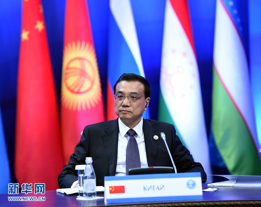 12月15日，中國國務(wù)院總理李克強(qiáng)在阿斯塔納出席上海合作組織成員國政府首腦理事會第十三次會議。 新華社記者 饒愛民 攝