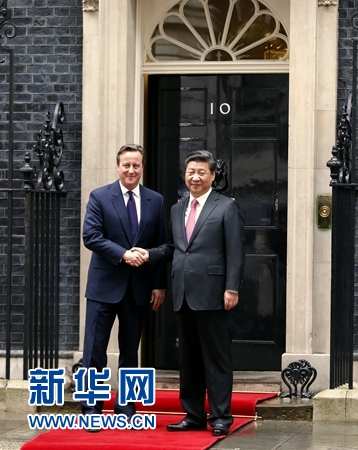 10月21日，國家主席習(xí)近平在倫敦唐寧街首相府同英國首相卡梅倫舉行會談。 新華社記者 鞠鵬 攝 