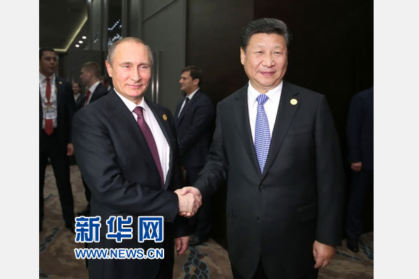 11月15日，國家主席習(xí)近平在土耳其安塔利亞會見俄羅斯總統(tǒng)普京。 新華社記者馬占成攝