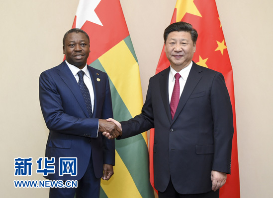 12月3日，國家主席習(xí)近平在約翰內(nèi)斯堡會見多哥總統(tǒng)福雷。新華社記者 謝環(huán)馳 攝 