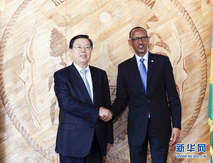 3月22日至23日，全國人大常委會委員長張德江對盧旺達進行正式友好訪問。這是3月23日，張德江在盧旺達首都基加利會見盧旺達總統(tǒng)卡加梅。新華社記者 丁林 攝