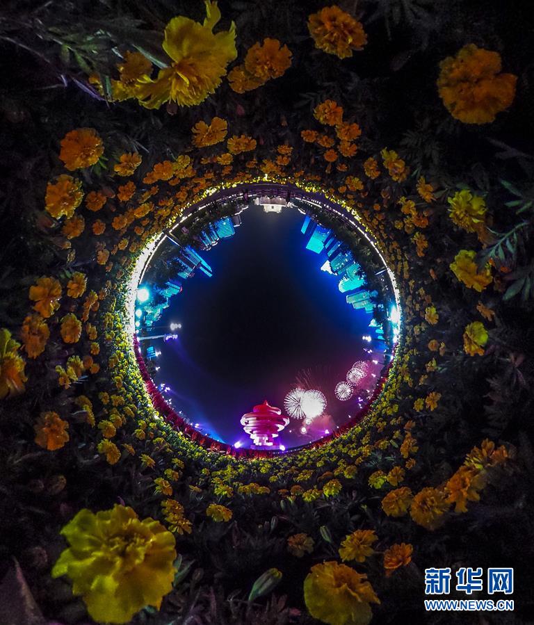 （新華全媒頭條&middot;上合青島峰會&middot;圖文互動）（1）攜手前進，開啟上合發(fā)展新征程 &mdash;&mdash;習近平主席主持上合組織青島峰會 并舉行系列活動紀實