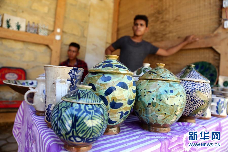 （國際&middot;圖文互動）（1）通訊：埃及傳統(tǒng)陶藝村煥發(fā)現代魅力