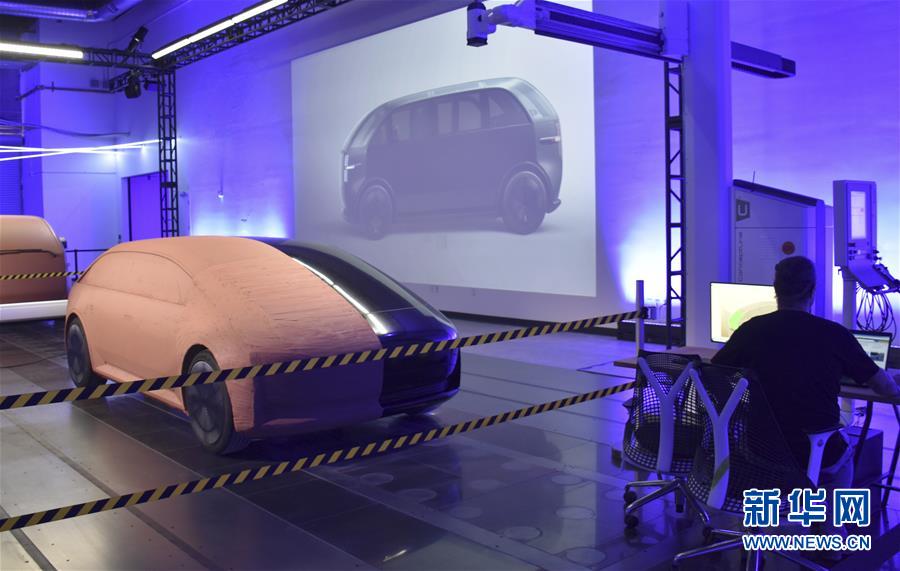 （國際&middot;圖文互動(dòng)）（2）美國電動(dòng)汽車公司Canoo新車首發(fā)瞄準(zhǔn)中美兩大市場