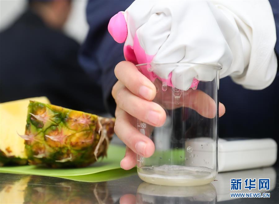 （在習(xí)近平新時(shí)代中國(guó)特色社會(huì)主義思想指引下&mdash;&mdash;新時(shí)代新作為新篇章&middot;總書(shū)記關(guān)切開(kāi)放事&middot;圖文互動(dòng)）（4）中國(guó)市場(chǎng)這么大這么開(kāi)放，我們一定要深耕&mdash;&mdash;來(lái)自進(jìn)博會(huì)參展外商的故事