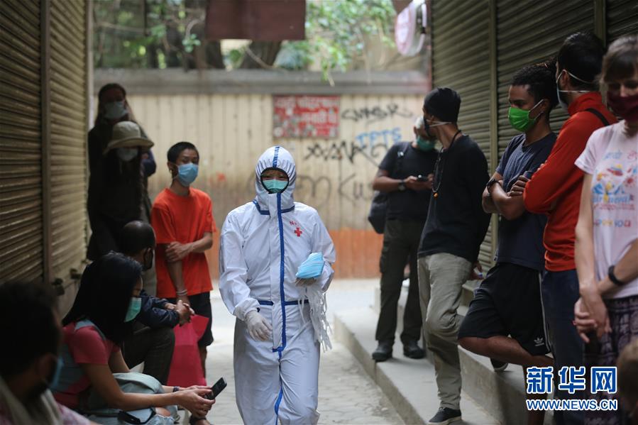 （國(guó)際疫情 &middot;圖文互動(dòng)）（3）通訊：加德滿都中國(guó)人奉獻(xiàn)的&ldquo;愛(ài)心便當(dāng)&rdquo;