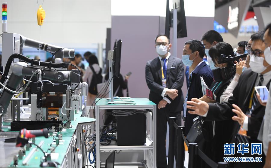 （新華全媒頭條&middot;圖文互動(dòng)）（3）萬(wàn)里寫(xiě)入胸懷間&mdash;&mdash;記習(xí)近平主席三屆進(jìn)博會(huì)主旨演講