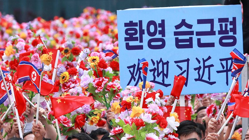習(xí)近平總書記歷史性訪朝 歡迎場(chǎng)面超震撼！