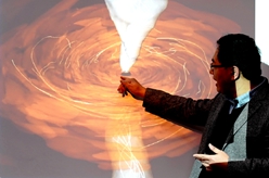 人類首次&ldquo;看見(jiàn)&rdquo;的那個(gè)黑洞，有了偏振圖像