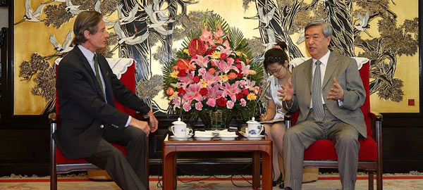 李從軍會(huì)見(jiàn)聯(lián)合國(guó)副秘書(shū)長(zhǎng)彼德&middot;朗斯基&middot;蒂芬索